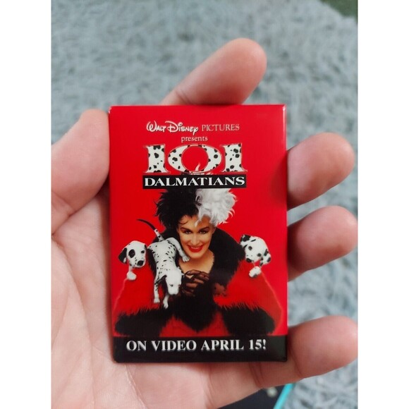 Lot Of 4 Walt Disney Classics Collection Vintage Buttons 1997 Winnie-The-Pooh - Picture 7 of 7